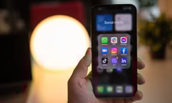 Trust in finfluencers and AI advice rising among Gen Z, ASIC warns